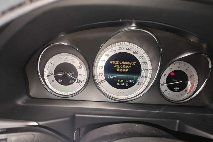 Used Mercedes-Benz GLK-Class 2014 GLK 200 Standard Model Instrument Cluster