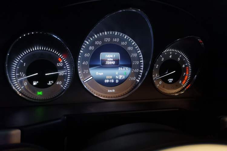 Used Mercedes-Benz GLK-Class 2014 GLK 260 4MATIC Dynamic Model Instrument Cluster