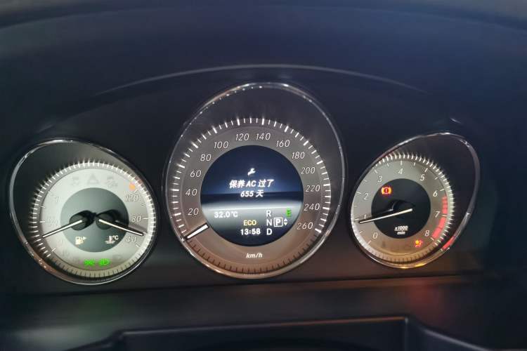 Used Mercedes-Benz GLK-Class 2014 GLK 260 4MATIC Dynamic Model Instrument Cluster