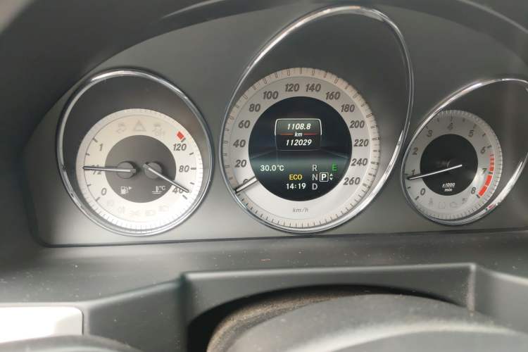 Used Mercedes-Benz GLK-Class 2014 GLK 200 Standard Model Instrument Cluster
