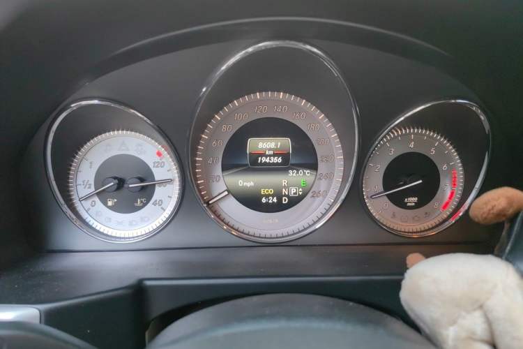 Used Mercedes-Benz GLK-Class 2014 GLK 260 4MATIC Dynamic Model Instrument Cluster