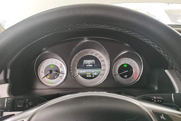 Used Mercedes-Benz GLK-Class 2014 GLK 200 Standard Model Instrument Cluster