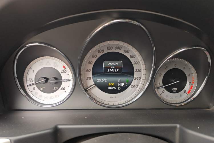 Used Mercedes-Benz GLK-Class 2014 GLK 200 Standard Model Instrument Cluster