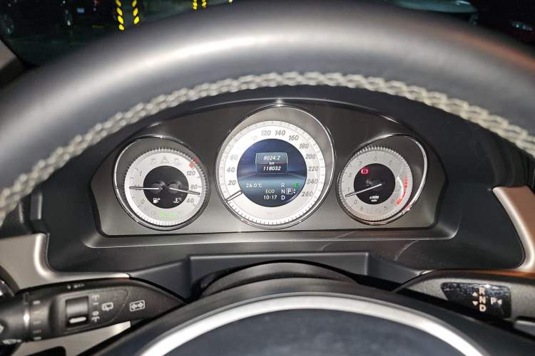 Used Mercedes-Benz GLK-Class 2014 GLK 260 4MATIC Dynamic Model Instrument Cluster