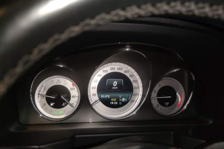 Used Mercedes-Benz GLK-Class 2014 GLK 200 Standard Model Instrument Cluster