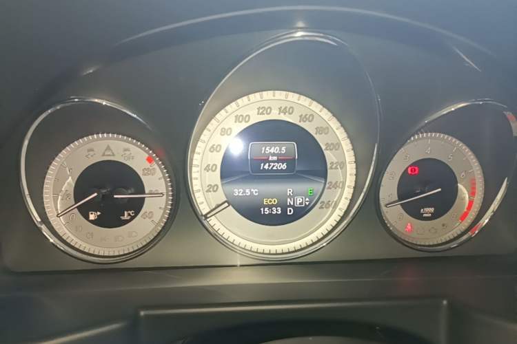 Used Mercedes-Benz GLK-Class 2014 GLK 200 Standard Model Instrument Cluster