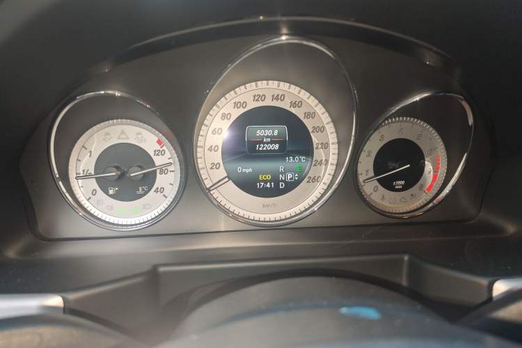 Used Mercedes-Benz GLK-Class 2014 GLK 200 Standard Model Instrument Cluster