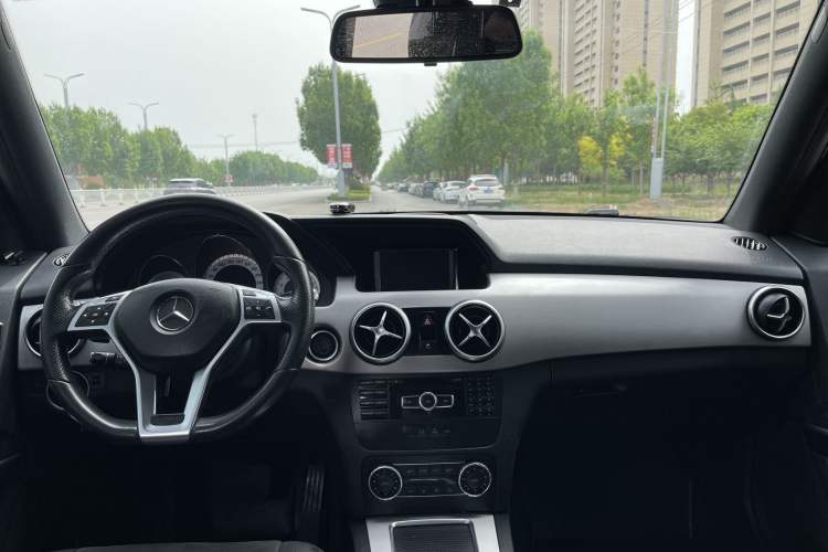 Used Mercedes-Benz GLK-Class 2014 GLK 200 Standard Model Interior 1