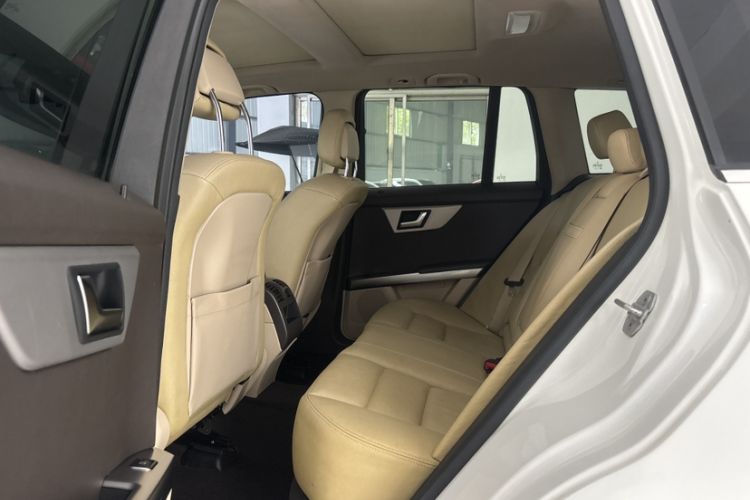 Used Mercedes-Benz GLK-Class 2014 GLK 200 Standard Model Interior 2