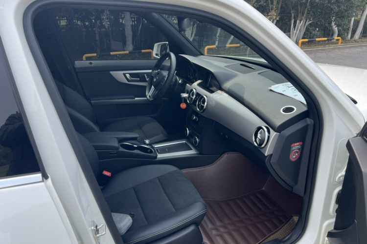 Used Mercedes-Benz GLK-Class 2014 GLK 200 Standard Model Interior 3