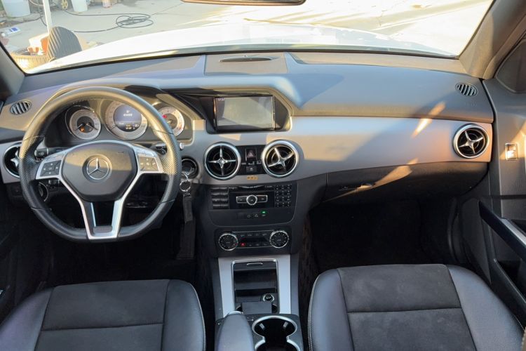 Used Mercedes-Benz GLK-Class 2014 GLK 200 Standard Model Interior 3