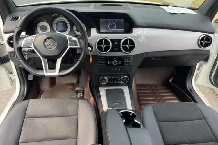 Used Mercedes-Benz GLK-Class 2014 GLK 200 Standard Model Interior 7