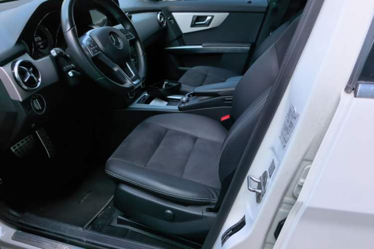 Used Mercedes-Benz GLK-Class 2014 GLK 200 Standard Model Left Front Seat