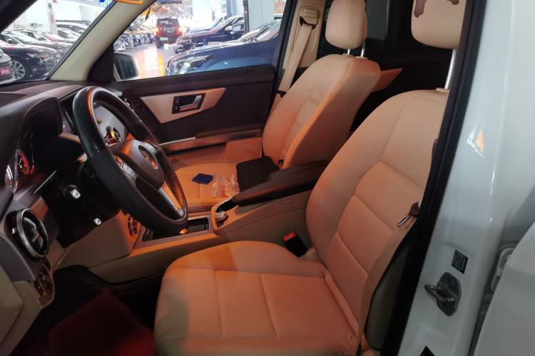 Used Mercedes-Benz GLK-Class 2014 GLK 260 4MATIC Dynamic Model Left Front Seat