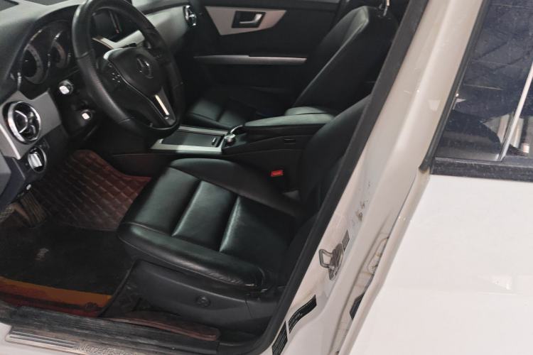 Used Mercedes-Benz GLK-Class 2014 GLK 260 4MATIC Dynamic Model Left Front Seat
