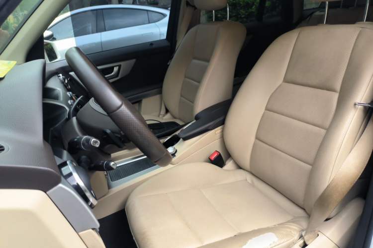 Used Mercedes-Benz GLK-Class 2014 GLK 260 4MATIC Dynamic Model Left Front Seat