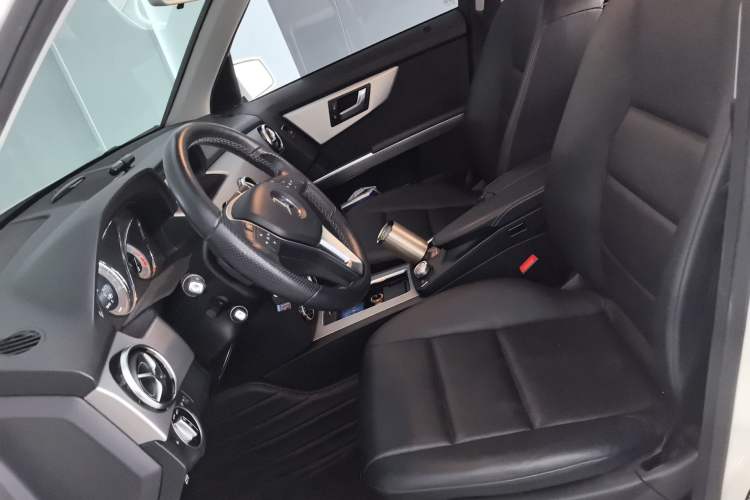 Used Mercedes-Benz GLK-Class 2014 GLK 260 4MATIC Dynamic Model Left Front Seat