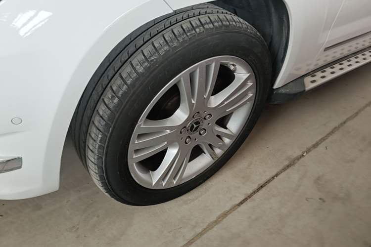 Used Mercedes-Benz GLK-Class 2014 GLK 200 Standard Model Left Front Wheel Hub