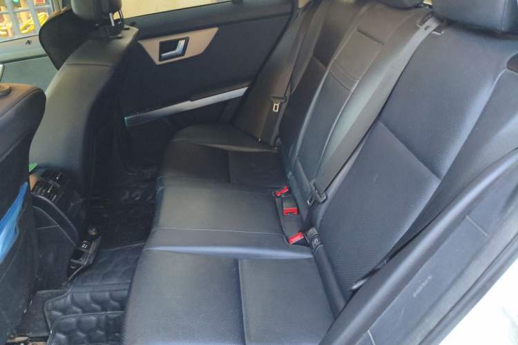 Used Mercedes-Benz GLK-Class 2014 GLK 260 4MATIC Dynamic Model Left Rear Seat