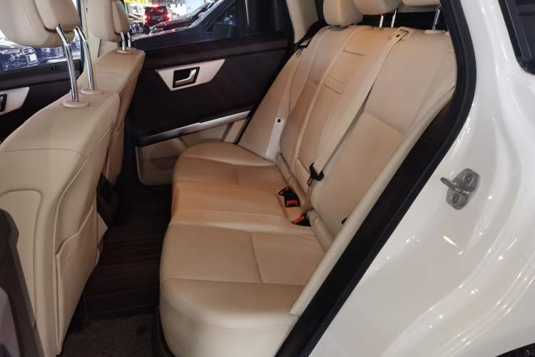 Used Mercedes-Benz GLK-Class 2014 GLK 260 4MATIC Dynamic Model Left Rear Seat