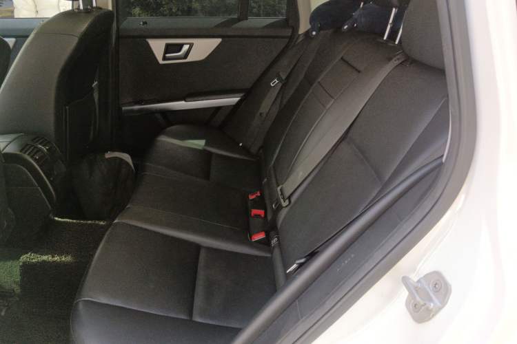 Used Mercedes-Benz GLK-Class 2014 GLK 260 4MATIC Dynamic Model Left Rear Seat