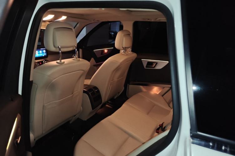 Used Mercedes-Benz GLK-Class 2014 GLK 260 4MATIC Dynamic Model Left Rear Seat
