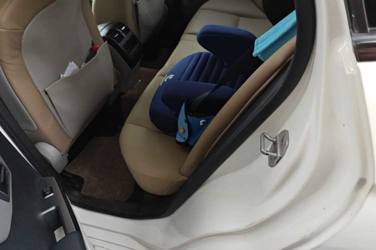 Used Mercedes-Benz GLK-Class 2014 GLK 260 4MATIC Dynamic Model Left Rear Seat