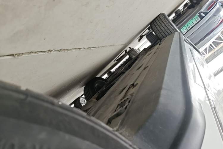 Used Mercedes-Benz GLK-Class 2014 GLK 200 Standard Model Left Side Sill