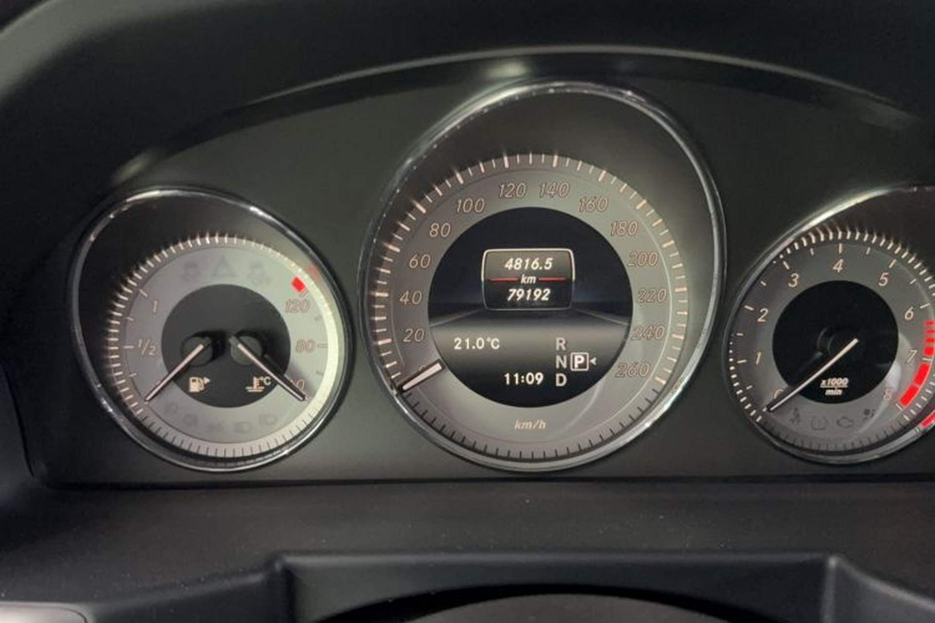 Used Mercedes-Benz GLK-Class 2014 GLK 260 4MATIC Dynamic Model Odometer Close Up