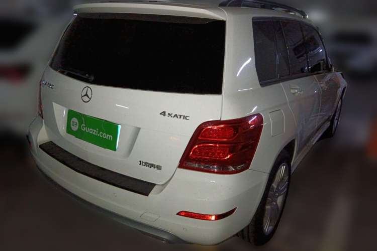 Used Mercedes-Benz GLK-Class 2014 GLK 260 4MATIC Dynamic Model Rear Right 45 Deg