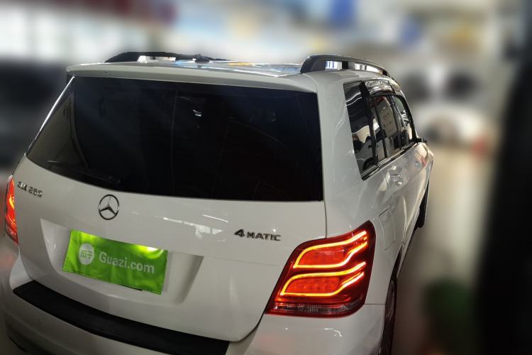 Used Mercedes-Benz GLK-Class 2014 GLK 260 4MATIC Dynamic Model Rear Right 45 Deg