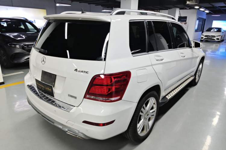 Used Mercedes-Benz GLK-Class 2014 GLK 200 Standard Model Rear Right 45 Deg