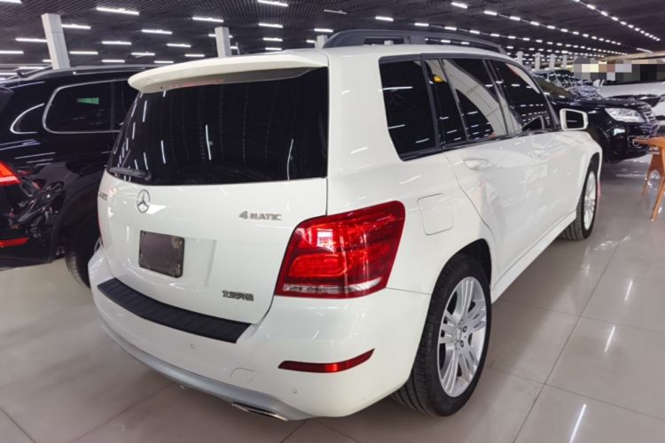 Used Mercedes-Benz GLK-Class 2014 GLK 260 4MATIC Dynamic Model Rear Right 45 Deg