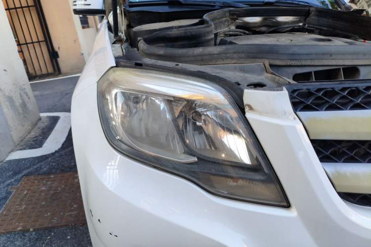 Used Mercedes-Benz GLK-Class 2014 GLK 260 4MATIC Dynamic Model Right Front Headlight