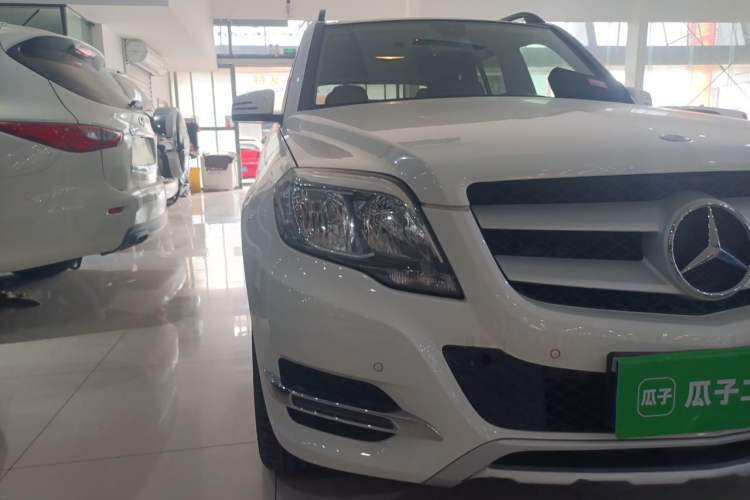 Used Mercedes-Benz GLK-Class 2014 GLK 260 4MATIC Dynamic Model Right Front Headlight