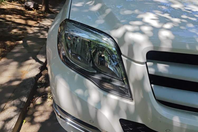 Used Mercedes-Benz GLK-Class 2014 GLK 260 4MATIC Dynamic Model Right Front Headlight