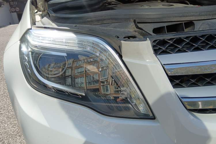 Used Mercedes-Benz GLK-Class 2014 GLK 260 4MATIC Dynamic Model Right Front Headlight