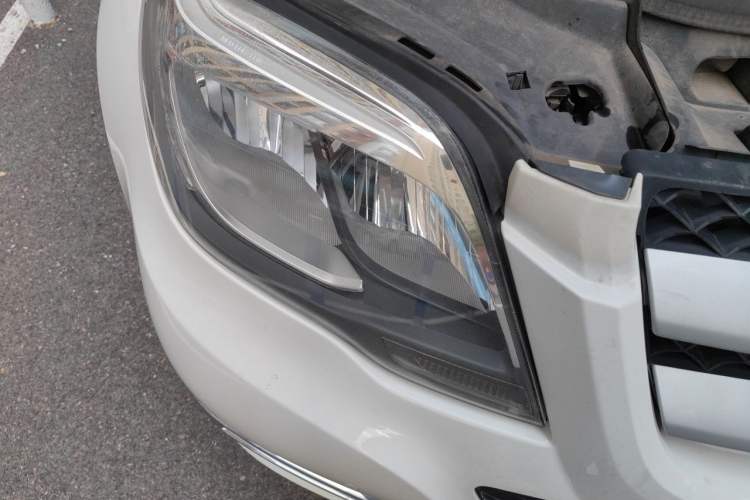 Used Mercedes-Benz GLK-Class 2014 GLK 260 4MATIC Dynamic Model Right Front Headlight