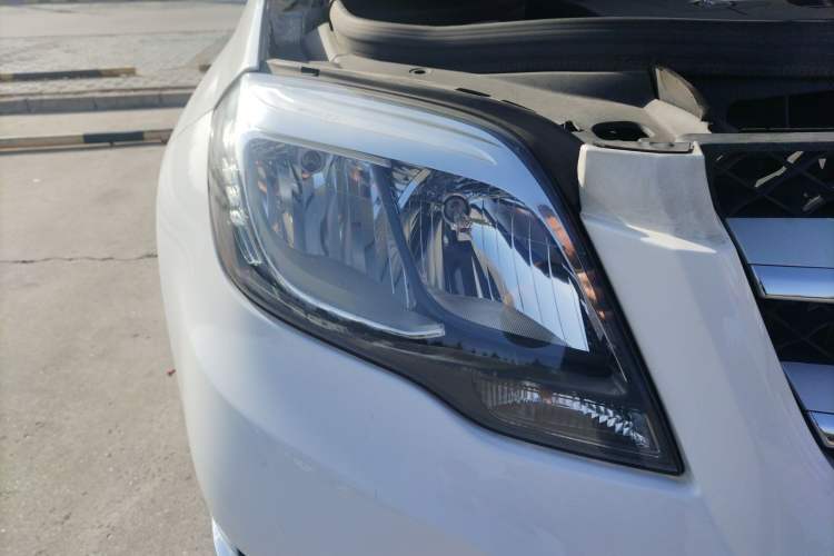 Used Mercedes-Benz GLK-Class 2014 GLK 200 Standard Model Right Front Headlight