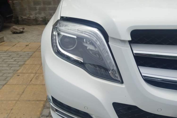 Used Mercedes-Benz GLK-Class 2014 GLK 200 Standard Model Right Front Headlight