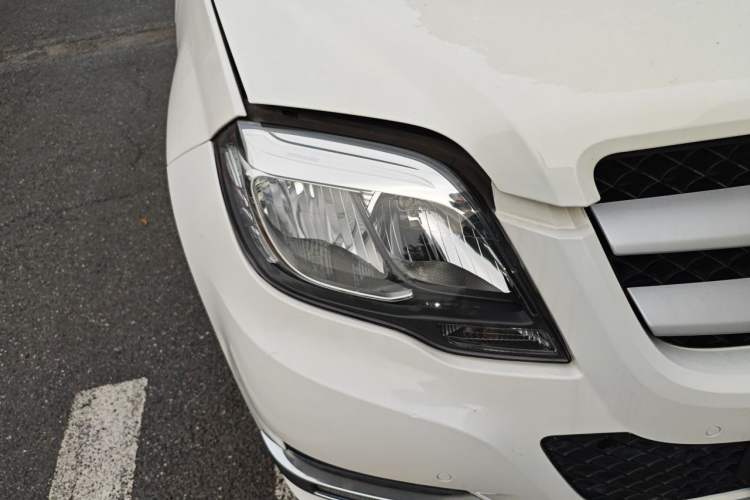Used Mercedes-Benz GLK-Class 2014 GLK 260 4MATIC Dynamic Model Right Front Headlight