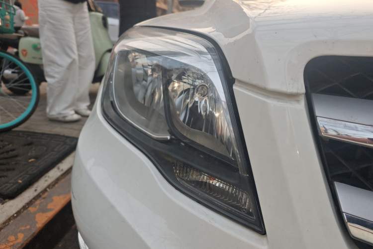 Used Mercedes-Benz GLK-Class 2014 GLK 200 Standard Model Right Front Headlight
