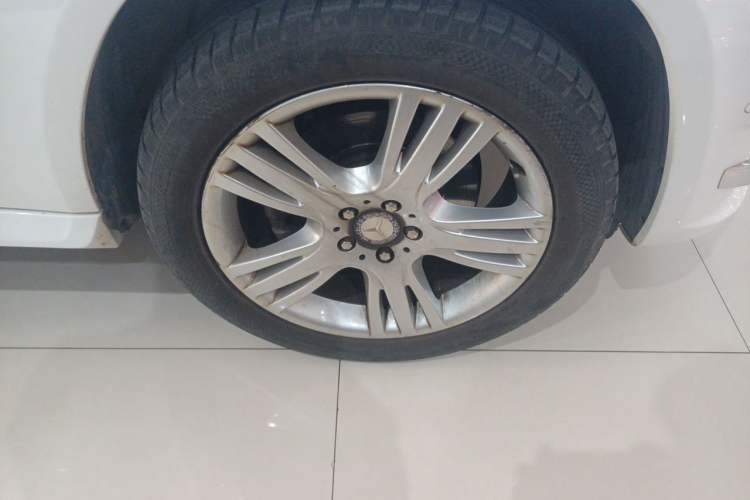 Used Mercedes-Benz GLK-Class 2014 GLK 260 4MATIC Dynamic Model Right Front Wheel Hub