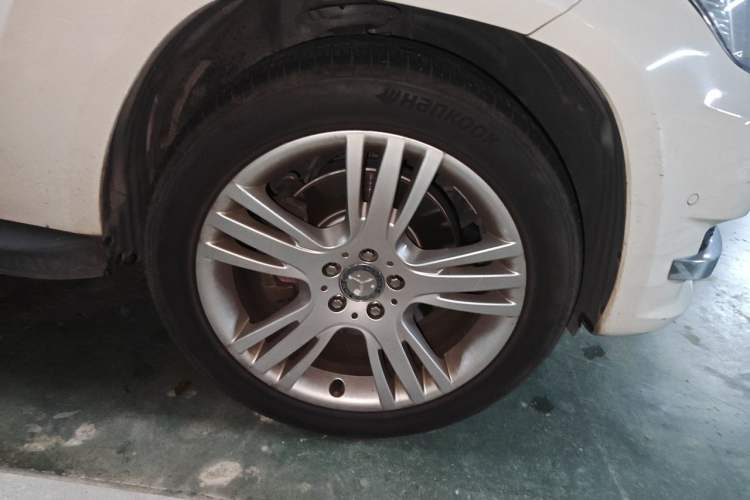 Used Mercedes-Benz GLK-Class 2014 GLK 200 Standard Model Right Front Wheel Hub