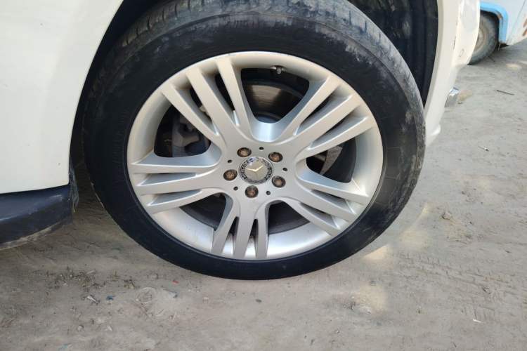 Used Mercedes-Benz GLK-Class 2014 GLK 200 Standard Model Right Front Wheel Hub