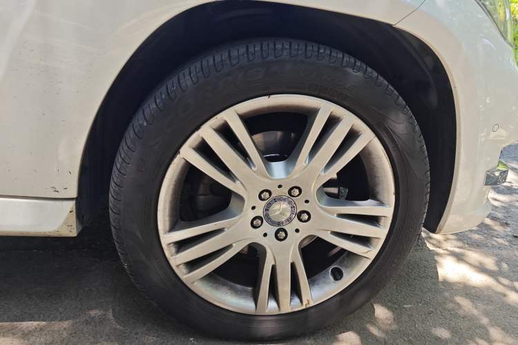 Used Mercedes-Benz GLK-Class 2014 GLK 260 4MATIC Dynamic Model Right Front Wheel Hub