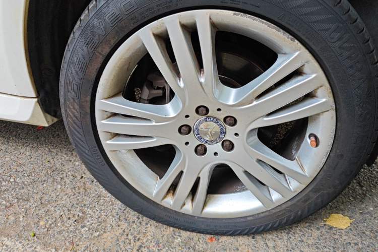 Used Mercedes-Benz GLK-Class 2014 GLK 260 4MATIC Dynamic Model Right Front Wheel Hub
