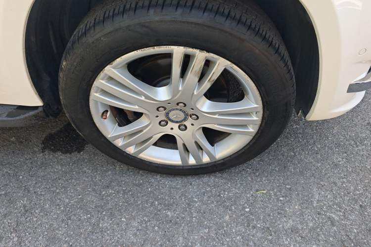 Used Mercedes-Benz GLK-Class 2014 GLK 200 Standard Model Right Front Wheel Hub