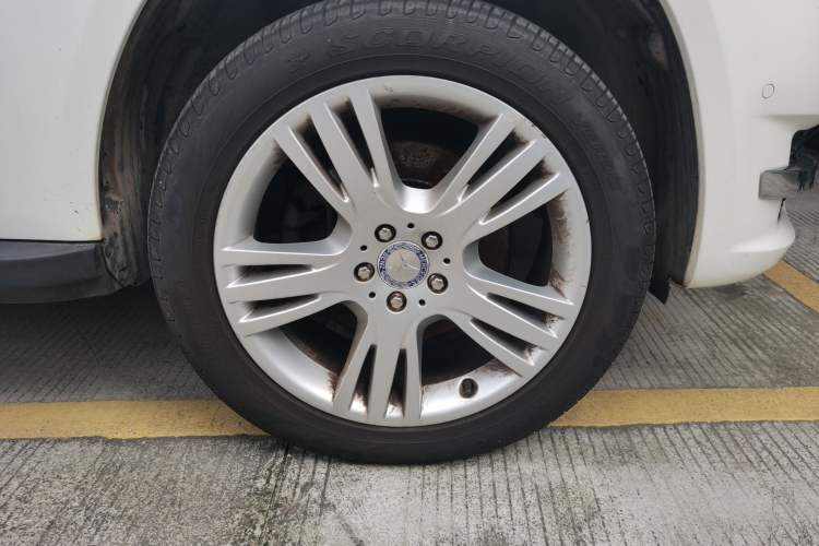 Used Mercedes-Benz GLK-Class 2014 GLK 200 Standard Model Right Front Wheel Hub