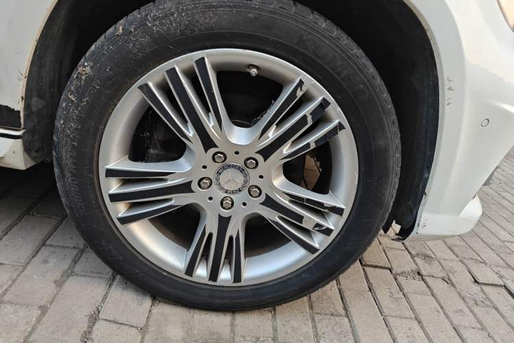 Used Mercedes-Benz GLK-Class 2014 GLK 260 4MATIC Dynamic Model Right Front Wheel Hub